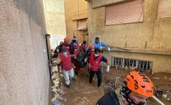Libya’da sel! İHH 15 kişilik ekibiyle yıkım bölgesinde