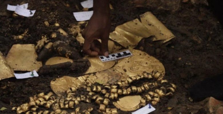 1300 yıllık! Panama’da altınlarla süslü mezar bulundu